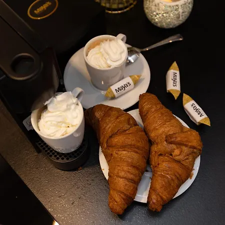 Maya's Flats & 53 - Walowa 40,