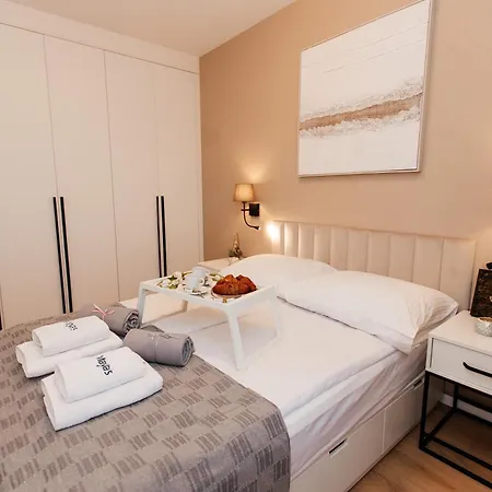 아파트 Maya's Flats & 53 - Walowa 40,