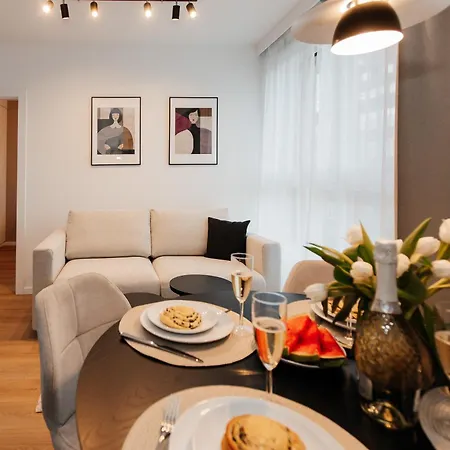 Maya's Flats & 53 - Walowa 40, 아파트 그단스크