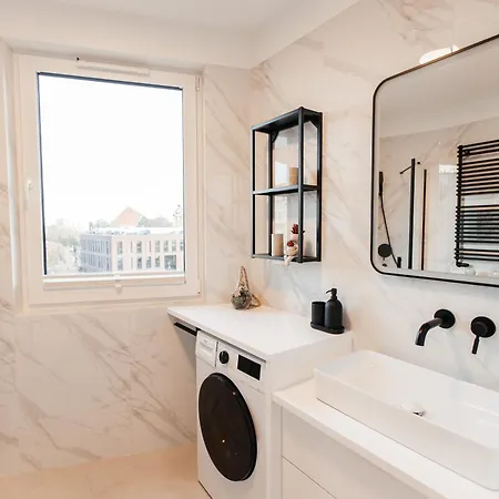 Maya's Flats & 53 - Walowa 40,