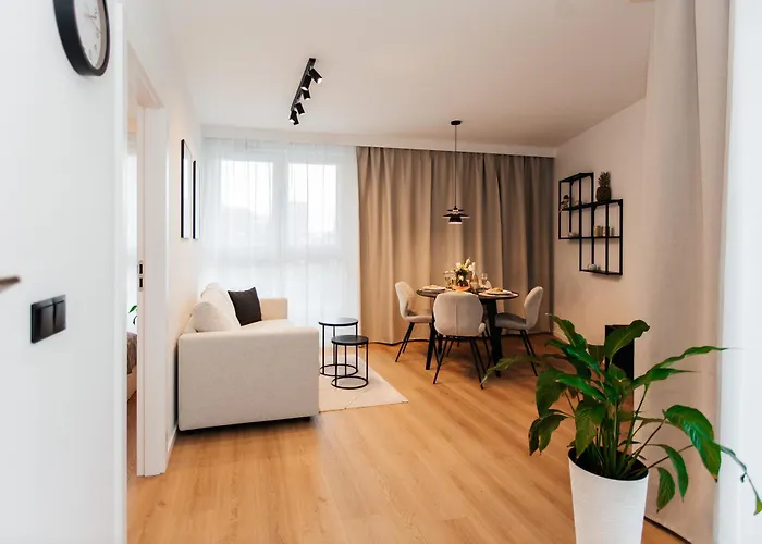 Maya's Flats & 53 - Walowa 40,