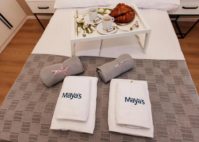 Maya's Flats & 53 - Walowa 40,