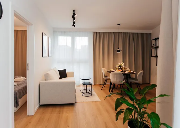 Maya's Flats & 53 - Walowa 40, Гданьск