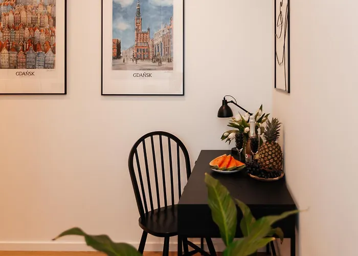 Maya's Flats & 53 - Walowa 40,