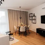 Maya's 53 - Walowa 40, 公寓 *