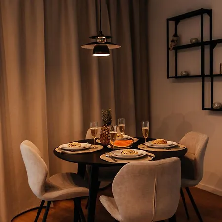 Apartament Maya's Flats & 53 - Walowa 40, *