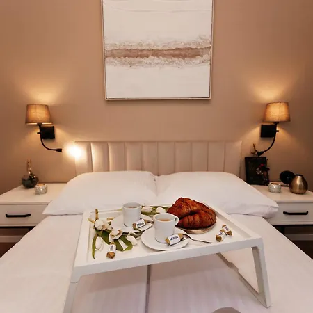 Maya's Flats & 53 - Walowa 40,