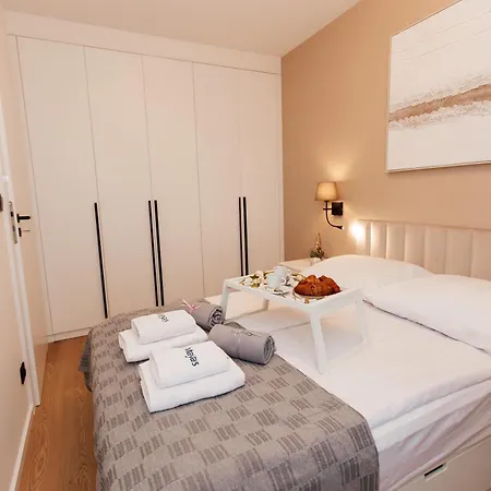 Maya's Flats & 53 - Walowa 40, Gdańsk