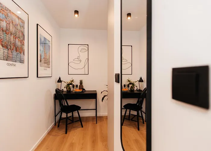 Maya's Flats & 53 - Walowa 40, Lägenhet Gdańsk