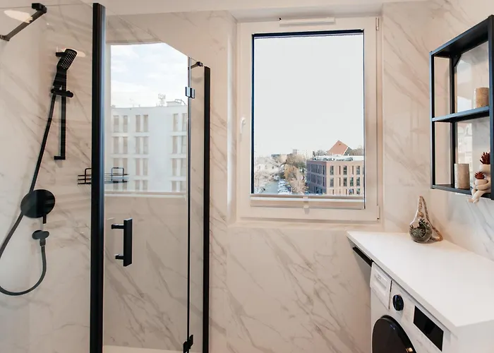 Maya's Flats & 53 - Walowa 40, *