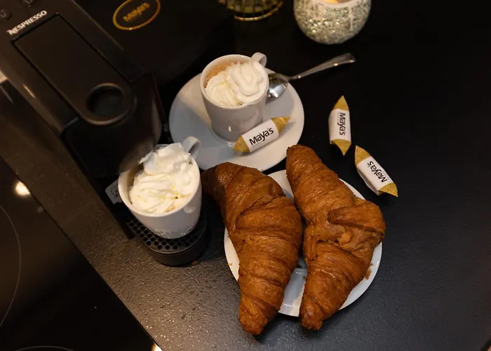 Maya's Flats & 53 - Walowa 40,