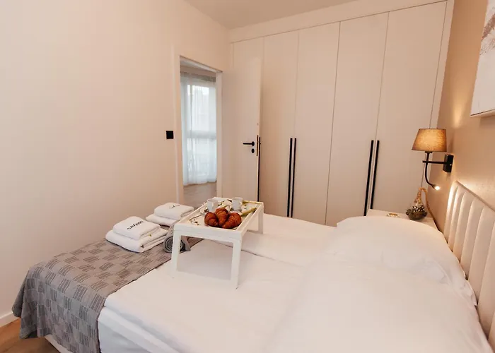 Maya's Flats & 53 - Walowa 40, Gdańsk