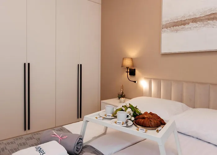 Maya's Flats & 53 - Walowa 40, Gdańsk