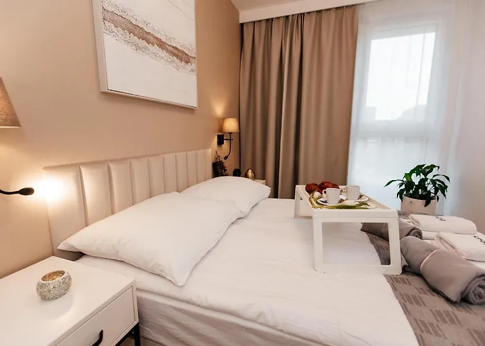 Maya's Flats & 53 - Walowa 40, *