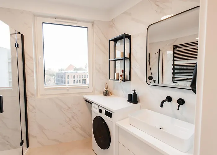 Maya's Flats & 53 - Walowa 40,